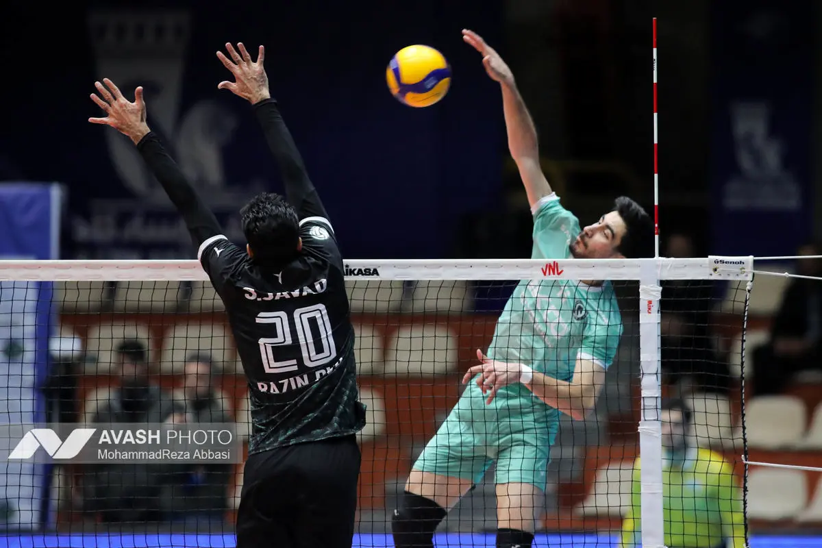 دیدار تیم های والیبال پیکان تهران و رازین پلیمر