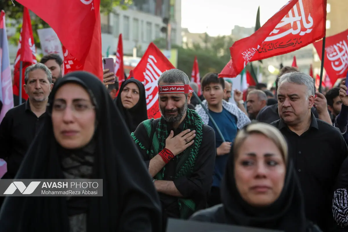مراسم تشییع پیکر مطهر رهبر شهید انقلاب در تهران - ۲