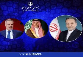 وزرای امور خارجه ترکیه و عربستان با عراقچی تماس گرفتند