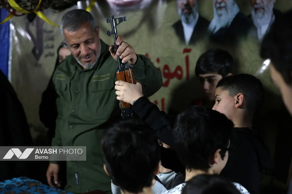 آموزش کار با سلاح در میدان ونک تهران