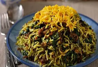 طرز تهیه اسفناج پلو با مرغ و رب انار