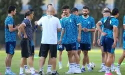 سه مصدوم استقلال به بازی با گل‌گهر رسیدند
