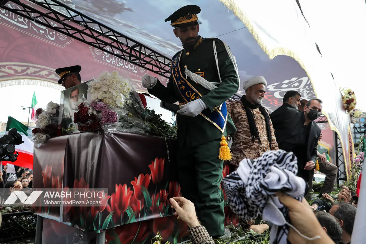 تشییع پیکر دریابان شهید «علیرضا تنگسیری» و جمعی از شهدای والامقام