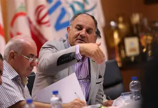 لیگ والیبال را نباید به خاطر بازی‌های همبستگی تعطیل کرد