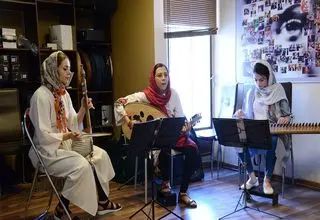 تالار وحدت میزبان گروه نهال ویژه بانوان می‌شود
