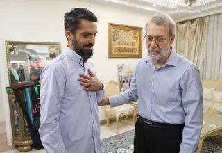 دیدار علی لاریجانی با خانواده شهید ربانی 