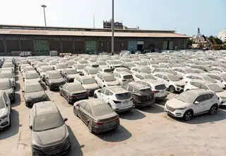 رشد ۴۰ درصدی ترخیص خودروهای وارداتی نو در سال جاری