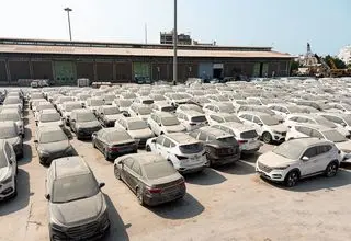 رشد ۴۰ درصدی ترخیص خودروهای وارداتی نو در سال جاری