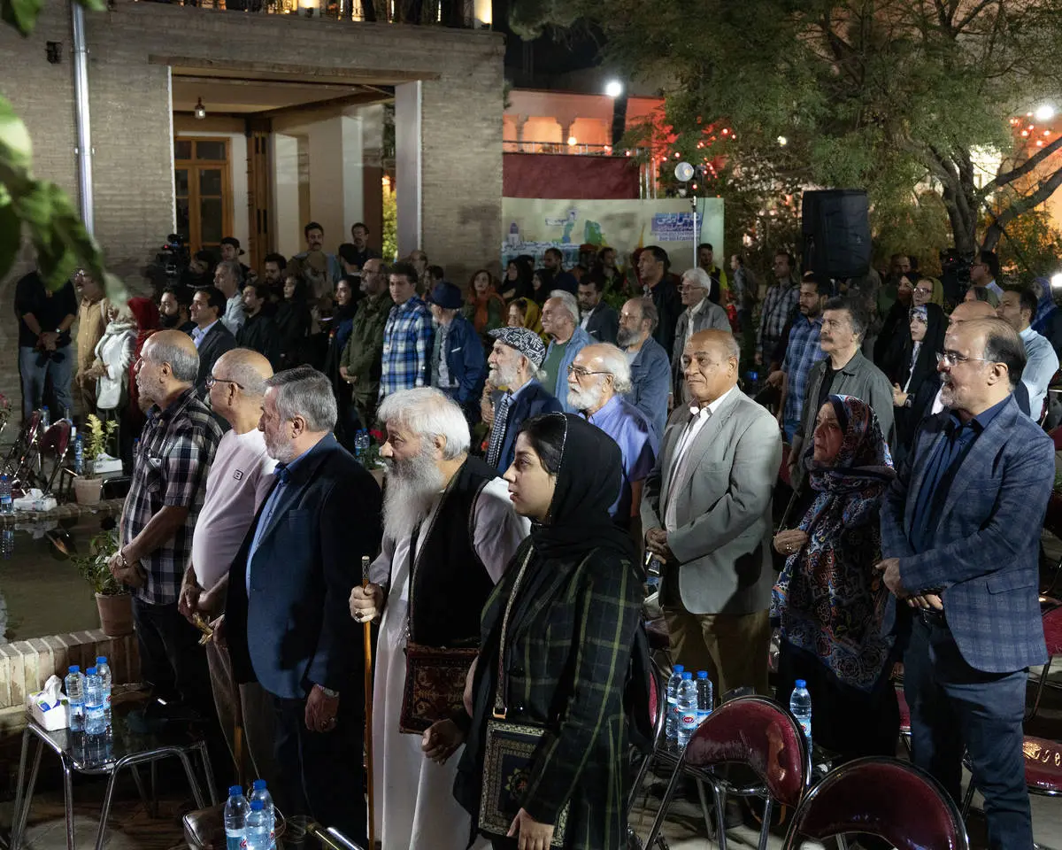 ستارهها روی شانه نقالان و خیمه شب بازان نشست