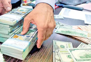 اعلام قیمت یورو و سایر ارزها؛ دلار ۱۱۲ هزار و ۸۱۰ تومان 