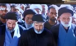  حضور فرزندان رهبر شهید در نماز بر پیکر پدر + عکس 