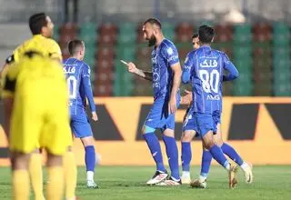 صدرنشینی استقلال با شکست فجرسپاسی  