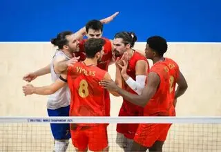 جنون در اردوی پرتغال بعد از صعود دراماتیک +عکس