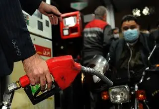 وزیر نفت: فعلا قصد افزایش قیمت بنزین را نداریم