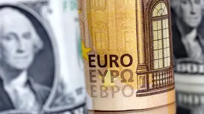 یورو در مسیر صعود، دلار در آستانه رکود