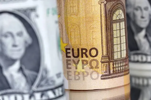 یورو در مسیر صعود، دلار در آستانه رکود
