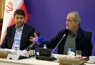 واکنش پزشکیان به اظهارات تهدیدآمیز رئیس‌جمهوری آمریکا درباره نابودی تمدن ایران 