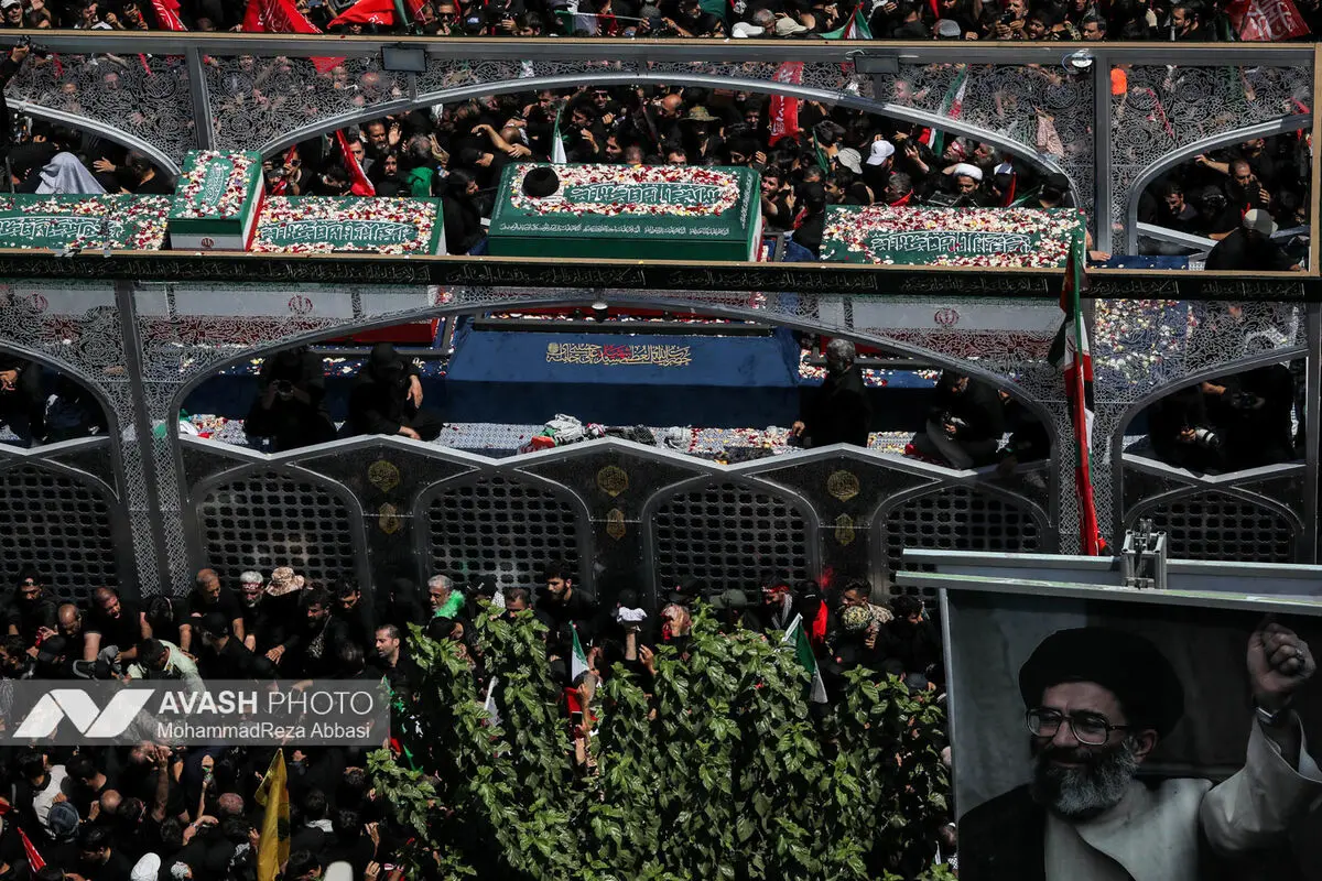 مراسم تشییع پیکر مطهر رهبر شهید انقلاب در تهران -