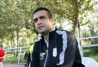 هواداران سپاهان نباید از نیازمند متنفر باشند/ حسینی اعتمادبه‌نفس ندارد