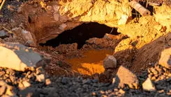 مرگ ده‌ها معدنچی در حادثه ریزش معدن طلا