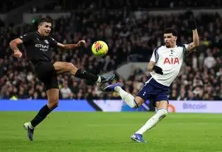 زیباترین گل فصل: ضربه عقربی سولانکه