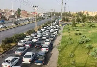 ترافیک سنگین در محورهای خروجی استان مازندران+تصویر