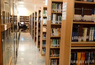 کمک کارشناسان خدمات مرجع آرشیوی به پژوهشگران