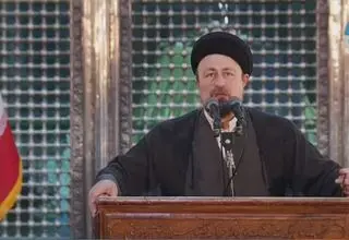 سیاست حکمرانی باید در جهت فقرزدایی باشد