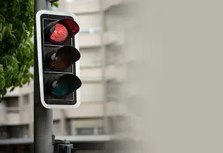 چراغ‌های راهنمایی و رانندگی دیگر خاموش نمی‌شود