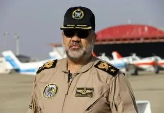 امیر واحدی: مردم چشم امید به نیروهای مسلح‌شان بسته‌اند