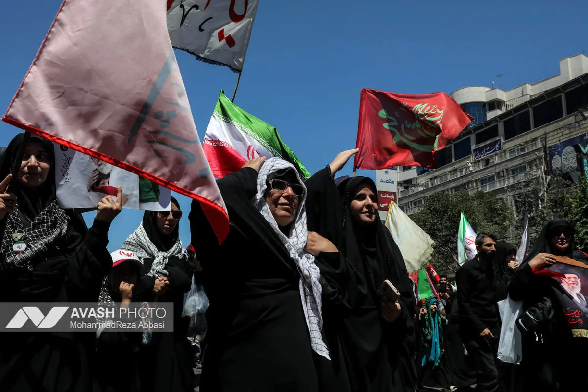 مراسم تشییع پیکر مطهر رهبر شهید انقلاب - مشهد