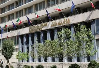 قصور واسطه‌ها رافع تکلیف وزارت نفت نبود/ توجیه تراستی‌ها پذیرفته نیست 