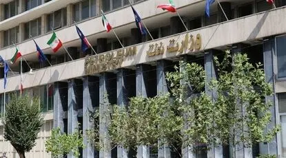 قصور واسطه‌ها رافع تکلیف وزارت نفت نبود/ توجیه تراستی‌ها پذیرفته نیست 
