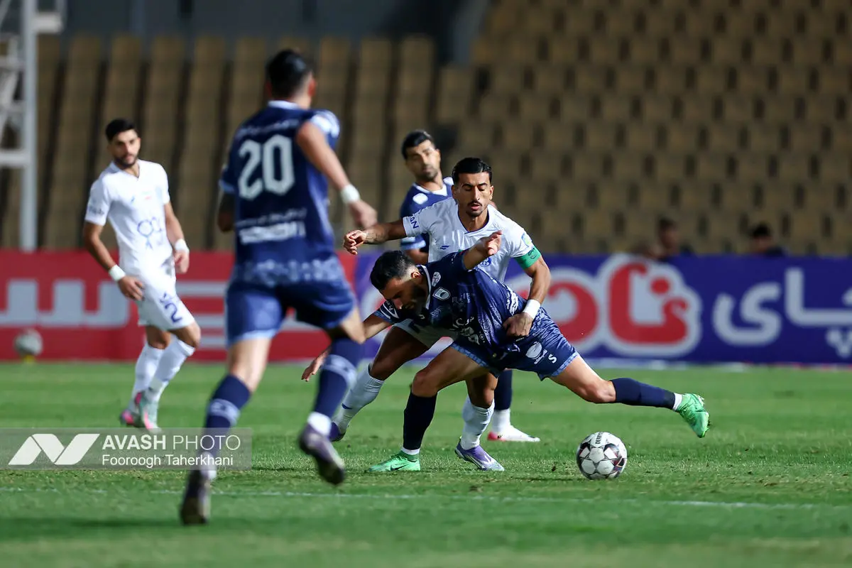 لیگ برتر فوتبال - استقلال و چادرملو