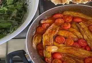گرانی نشسته بر سر سفره‌های حداقلی/ «گوجه بادمجان» هم از دسترس خارج شدند