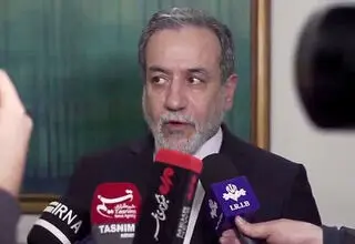 عراقچی: ترامپ توافقی مانند توافق با لیبی را در خواب ببیند