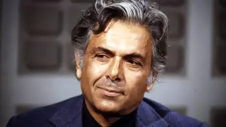 نمایش فیلمی از ابراهیم گلستان در موزه سینما
