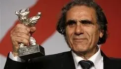 رضا ناجی: از خداوند برای سرزمینم آرامش می‌طلبم