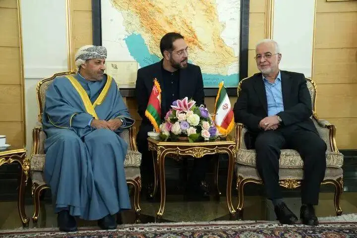 وزیرکشور: روابط ایران و عمان همواره نزدیک و حسنه بوده است