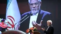 عارف: مهاجرت نخبگان ناشی از نبود فرصت‌های کاری است
