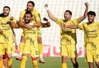 استقلال - فجر سپاسی بدون حضور تماشاگران
