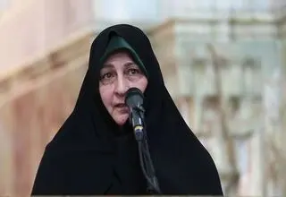 مادر سیدحسن خمینی: وقتی امام می‌خواستند پیامی را برای شوروی بفرستند یک خانم را انتخاب می‌ کردند 