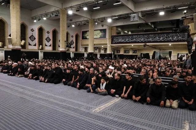 برگزاری مراسم شام غریبان حسینی در حسینیه امام خمینی(ره)