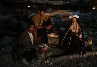 تصاویر جذاب از بازیگران سریال «بامداد خمار» در پشت صحنه