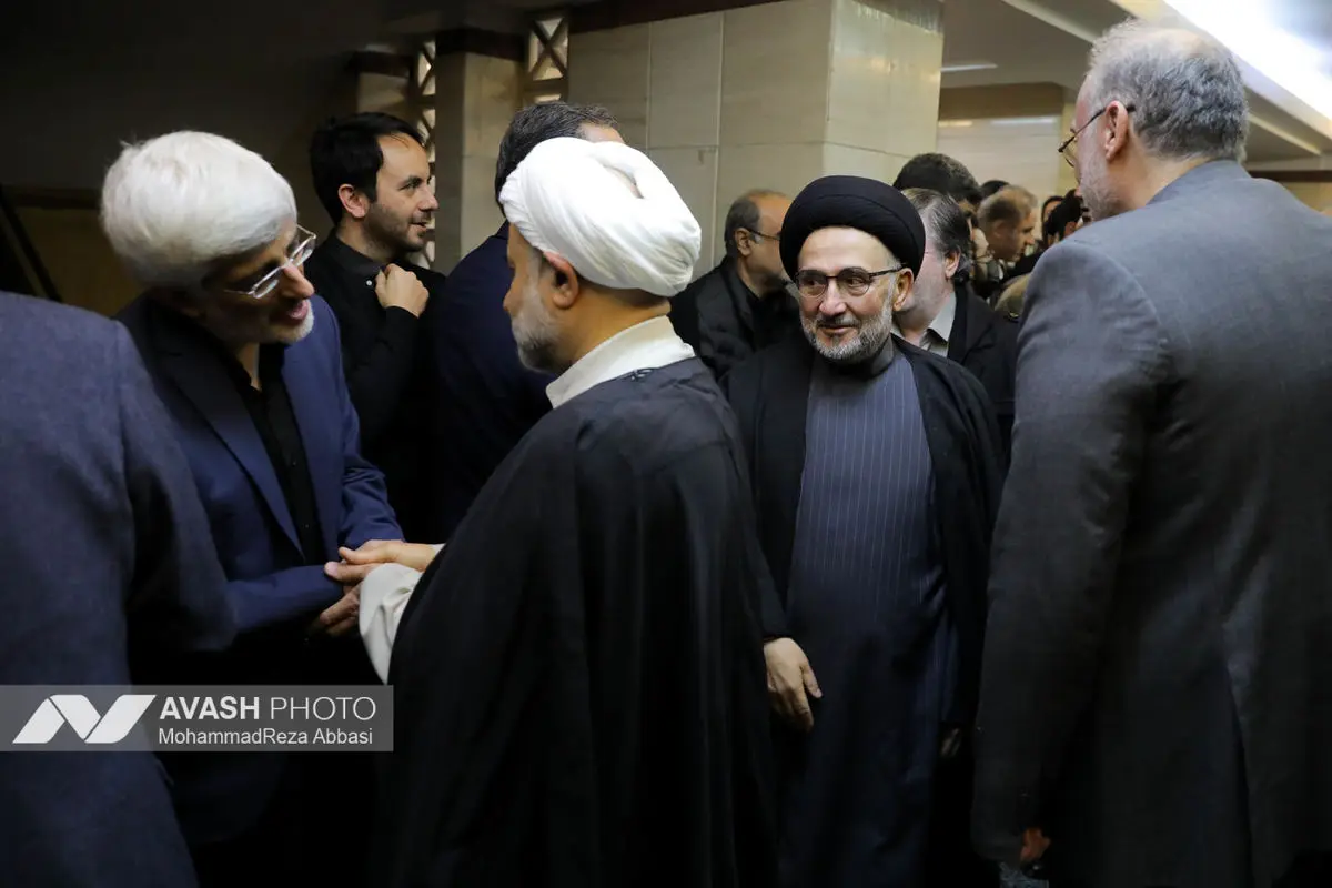 مراسم ترحیم اشرف بروجردی