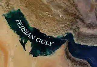 وقتی تاریخ بازیچه سیاست می‌شود