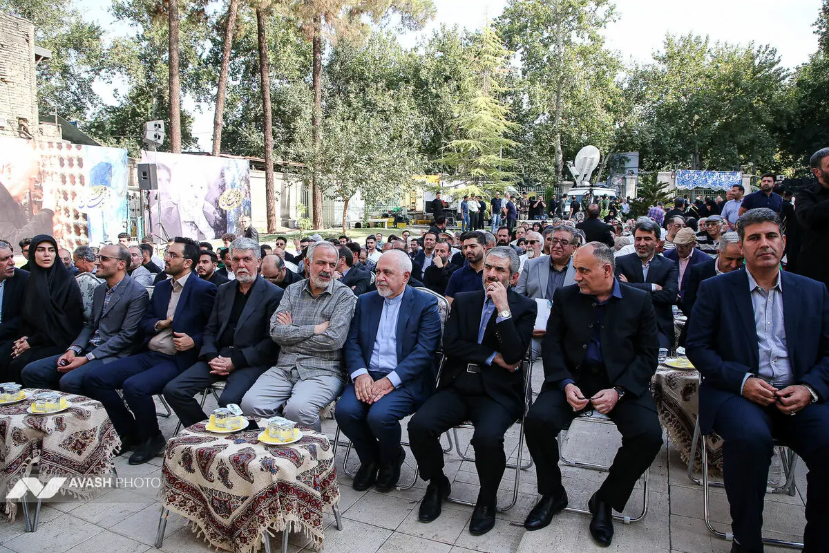 مراسم تشییع پیکر مرحوم «استاد محمود فرشچیان» دوشنبه ۲۷ مردادماه ۱۴۰۴ در جوار آرامگاه صائب تبریزی(صائبیه) اصفهان برگزار شد.