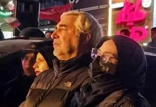 عکس: ابراهیم حاتمی کیا در راهپیمایی خودجوش مردم 