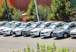 پاسکاری قیمت در میدان خودرو 