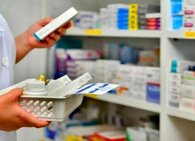 کمبود در داروهای اساسی و فوریتی نداریم/ کمبود انسولین به دلیل تأکید بر تولید داخل است 